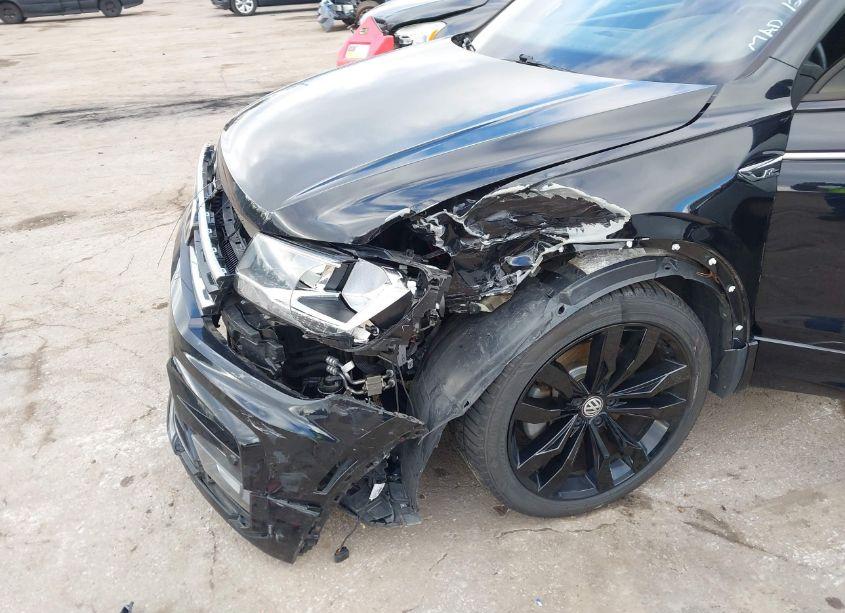 Photo 6 of 2021 Volkswagen Tiguan 2.0T SE/2.0T SE R-LINE BLACK/2.0T SEL (VIN 3VV3B7AX3MM088834)