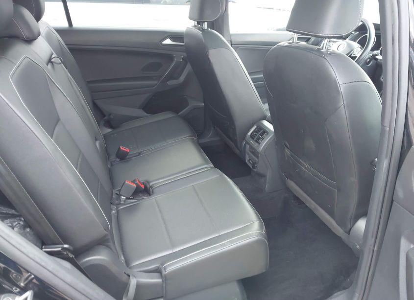 Photo 8 of 2021 Volkswagen Tiguan 2.0T SE/2.0T SE R-LINE BLACK/2.0T SEL (VIN 3VV3B7AX3MM088834)