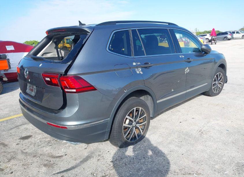 Photo 4 of 2021 Volkswagen Tiguan (VIN 3VV3B7AX3MM099297)