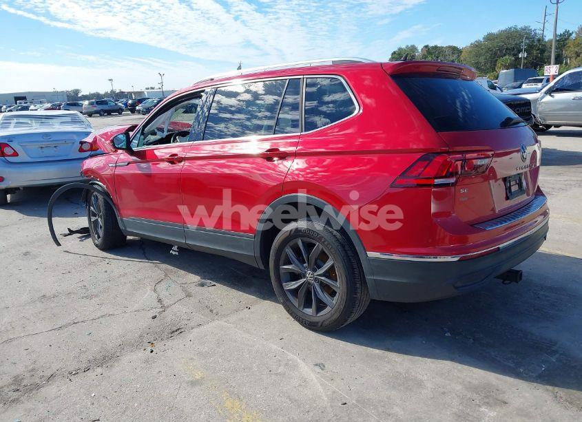 Photo 3 of 2022 Volkswagen Tiguan 2.0T SE (VIN 3VV3B7AX3NM041479)