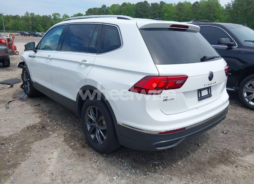 Photo 3 of 2022 Volkswagen Tiguan 2.0T SE (VIN 3VV3B7AX3NM176770)