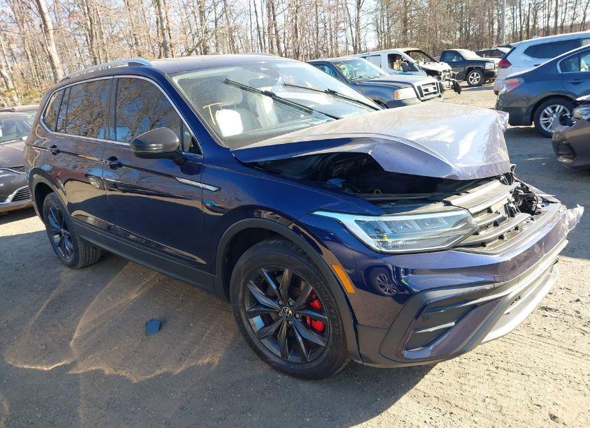 2023 Volkswagen Tiguan 2.0T SE (VIN 3VV3B7AX3PM021218) main photo