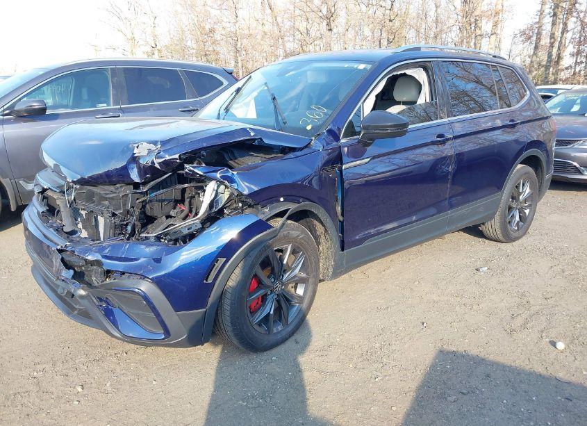 Photo 2 of 2023 Volkswagen Tiguan 2.0T SE (VIN 3VV3B7AX3PM021218)