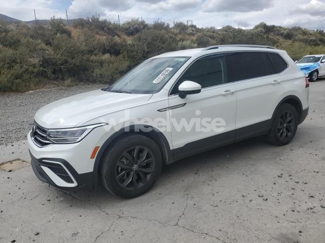 2024 VOLKSWAGEN TIGUAN SE (VIN 3VV3B7AX3RM124383) main photo