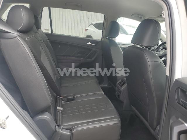 Photo 7 of 2024 VOLKSWAGEN TIGUAN SE (VIN 3VV3B7AX3RM124383)