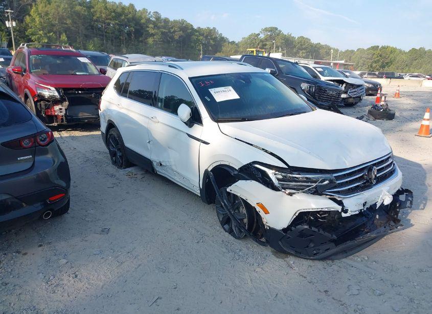 2024 Volkswagen Tiguan 2.0T SE (VIN 3VV3B7AX3RM133410) main photo