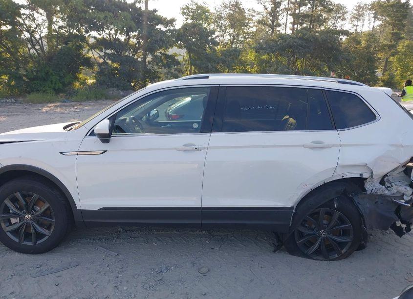 Photo 14 of 2024 Volkswagen Tiguan 2.0T SE (VIN 3VV3B7AX3RM133410)