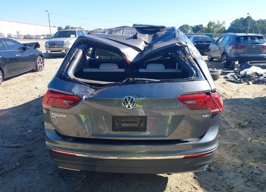 Photo 17 of 2018 Volkswagen Tiguan 2.0T SE/2.0T SEL (VIN 3VV3B7AX4JM171295)