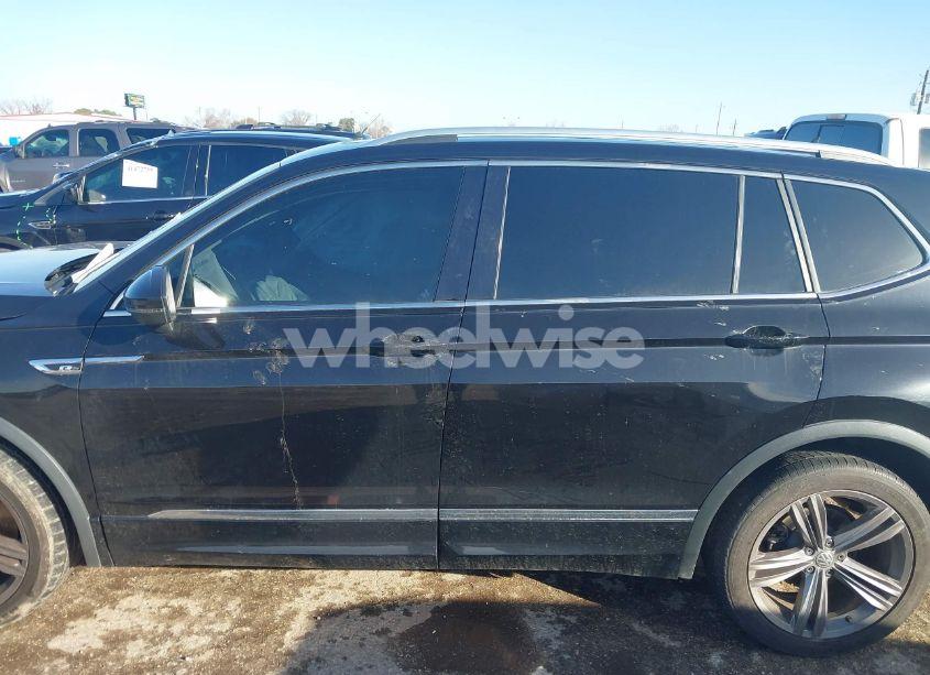 Photo 14 of 2019 Volkswagen Tiguan 2.0T SE/2.0T SEL/2.0T SEL R-LINE/2.0T SEL R-LINE BLACK (VIN 3VV3B7AX4KM052633)