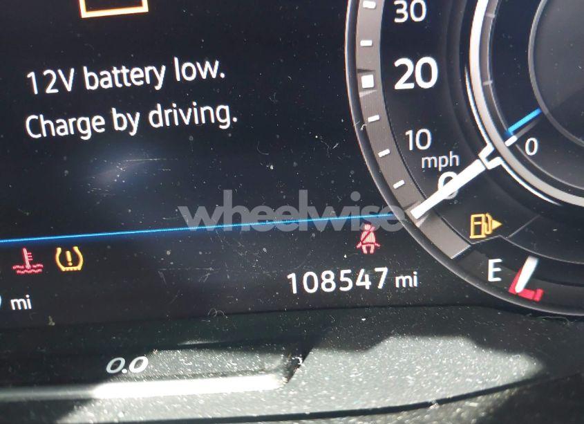 Photo 15 of 2019 Volkswagen Tiguan 2.0T SE/2.0T SEL/2.0T SEL R-LINE/2.0T SEL R-LINE BLACK (VIN 3VV3B7AX4KM052633)