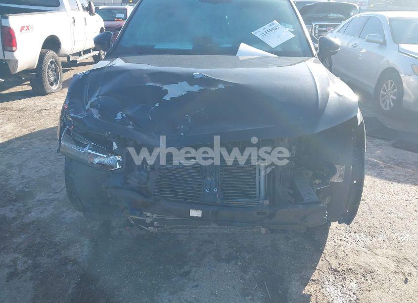 Photo 6 of 2019 Volkswagen Tiguan 2.0T SE/2.0T SEL/2.0T SEL R-LINE/2.0T SEL R-LINE BLACK (VIN 3VV3B7AX4KM052633)