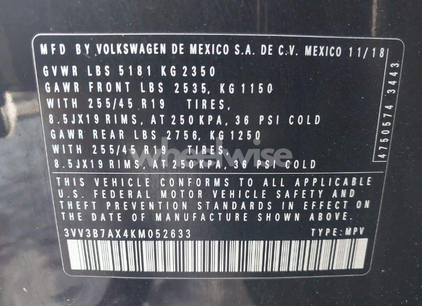 Photo 9 of 2019 Volkswagen Tiguan 2.0T SE/2.0T SEL/2.0T SEL R-LINE/2.0T SEL R-LINE BLACK (VIN 3VV3B7AX4KM052633)