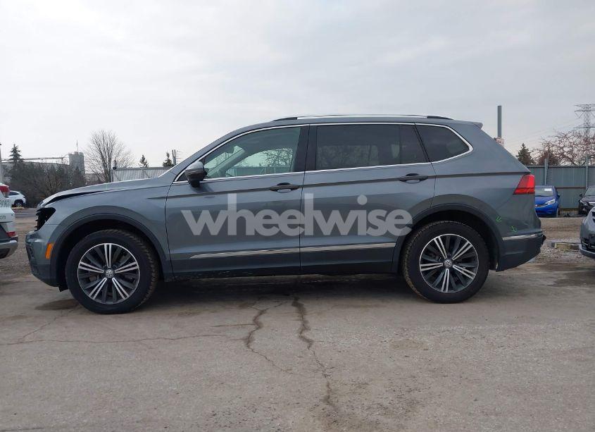 Photo 14 of 2019 Volkswagen Tiguan 2.0T SE/2.0T SEL/2.0T SEL R-LINE/2.0T SEL R-LINE BLACK (VIN 3VV3B7AX4KM061509)
