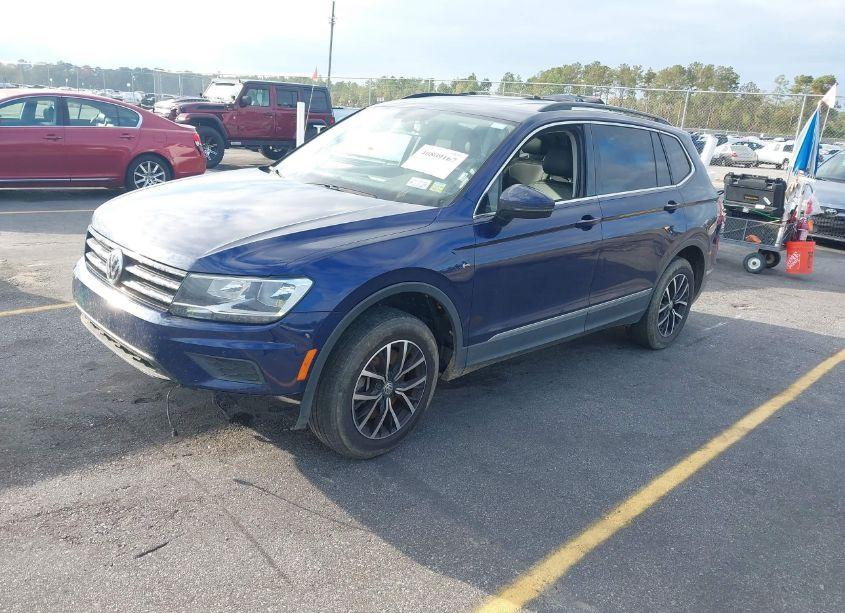 Photo 2 of 2021 Volkswagen Tiguan 2.0T SE/2.0T SE R-LINE BLACK/2.0T SEL (VIN 3VV3B7AX4MM100120)