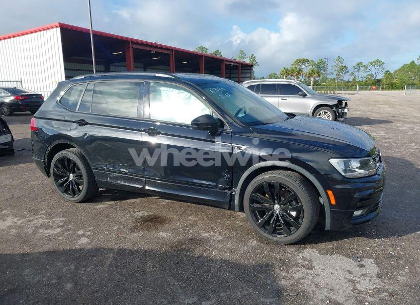 Photo 14 of 2021 Volkswagen Tiguan 2.0T SE/2.0T SE R-LINE BLACK/2.0T SEL (VIN 3VV3B7AX4MM116320)