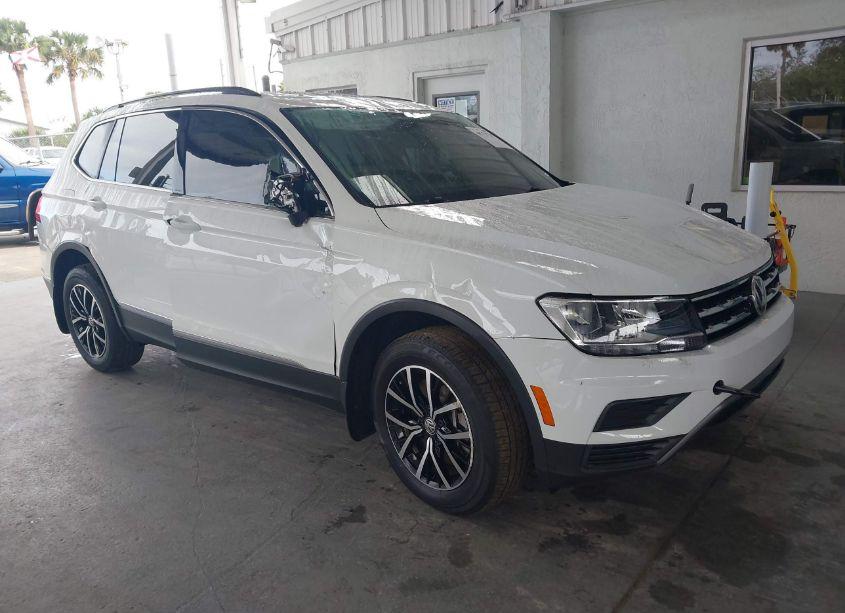 2021 Volkswagen Tiguan 2.0T SE/2.0T SE R-LINE BLACK/2.0T SEL (VIN 3VV3B7AX4MM144151) main photo