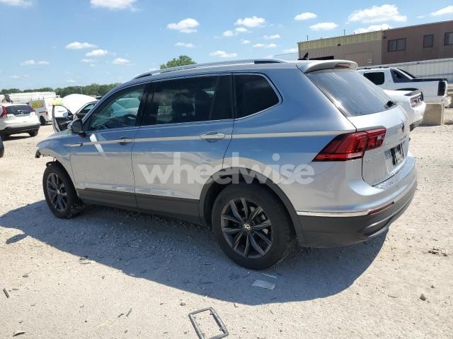 Photo 2 of 2022 VOLKSWAGEN TIGUAN SE (VIN 3VV3B7AX4NM085569)