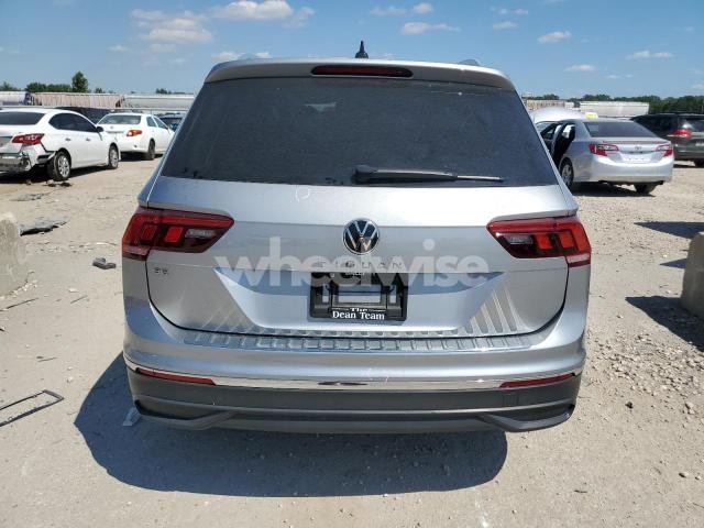 Photo 5 of 2022 VOLKSWAGEN TIGUAN SE (VIN 3VV3B7AX4NM085569)