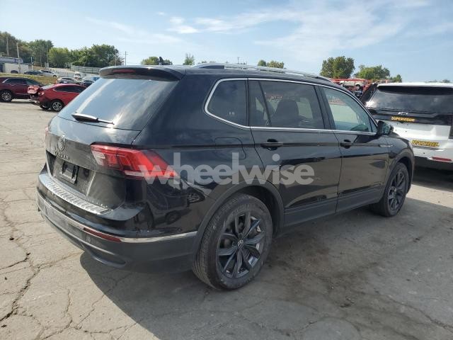 Photo 3 of 2022 VOLKSWAGEN TIGUAN SE (VIN 3VV3B7AX4NM092408)