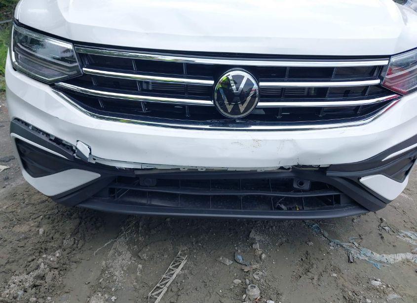 Photo 6 of 2024 Volkswagen Tiguan 2.0T SE (VIN 3VV3B7AX4RM133402)
