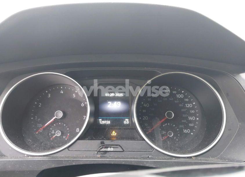 Photo 7 of 2018 Volkswagen Tiguan 2.0T SE/2.0T SEL (VIN 3VV3B7AX5JM026864)