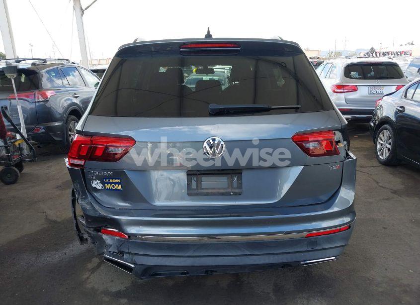 Photo 17 of 2018 Volkswagen Tiguan 2.0T SE/2.0T SEL (VIN 3VV3B7AX5JM190020)