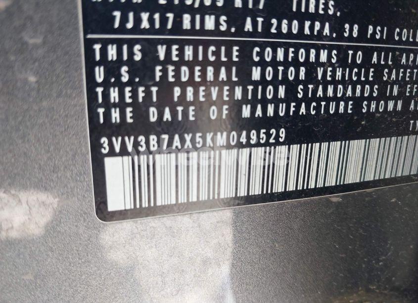 Photo 9 of 2019 Volkswagen Tiguan 2.0T SE/2.0T SEL/2.0T SEL R-LINE/2.0T SEL R-LINE BLACK (VIN 3VV3B7AX5KM049529)