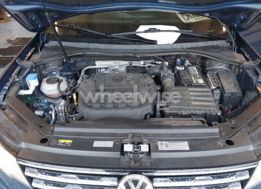 Photo 10 of 2019 Volkswagen Tiguan (VIN 3VV3B7AX5KM192612)