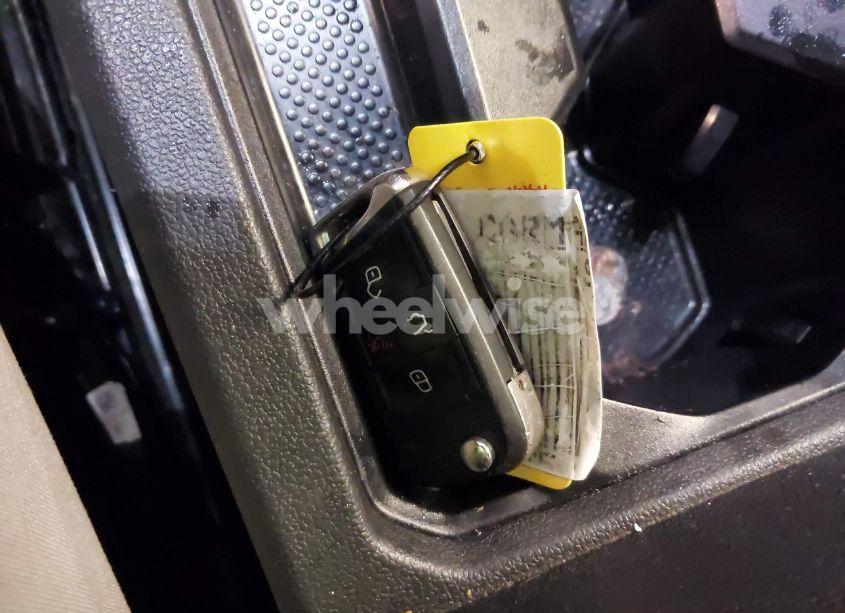 Photo 11 of 2019 Volkswagen Tiguan (VIN 3VV3B7AX5KM192612)