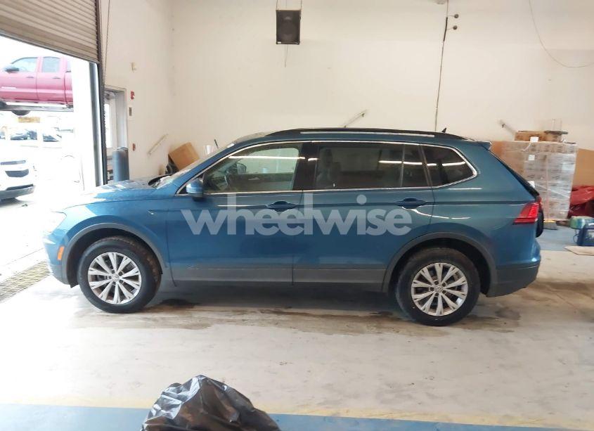Photo 14 of 2019 Volkswagen Tiguan (VIN 3VV3B7AX5KM192612)