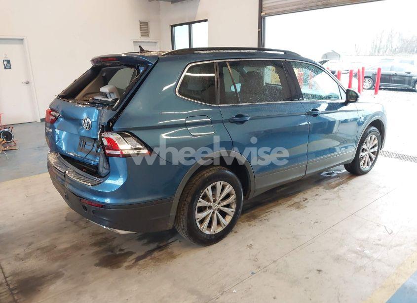 Photo 4 of 2019 Volkswagen Tiguan (VIN 3VV3B7AX5KM192612)