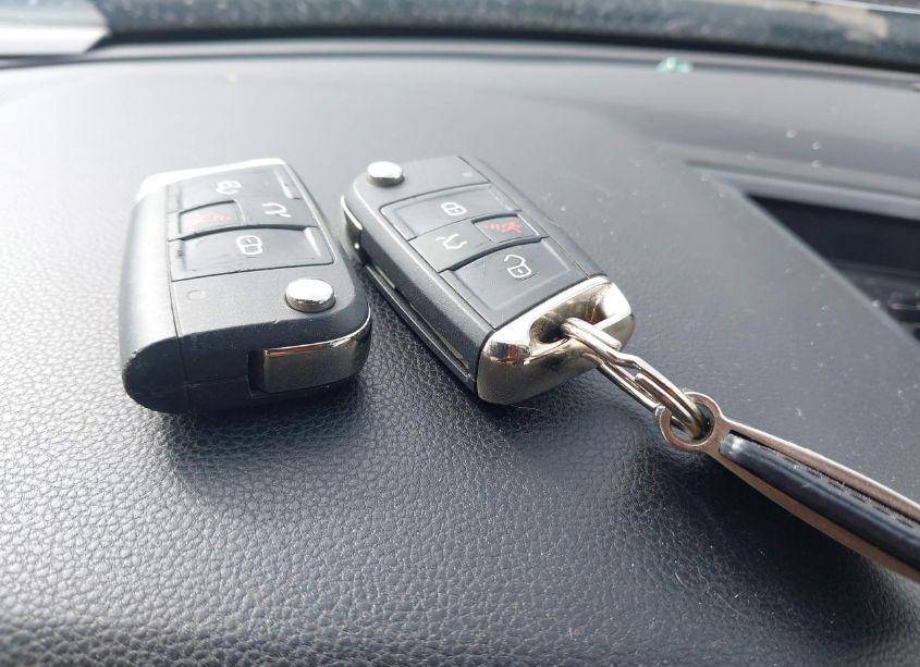 Photo 11 of 2020 Volkswagen Tiguan 2.0T SE/2.0T SE R-LINE BLACK/2.0T SEL (VIN 3VV3B7AX5LM046261)