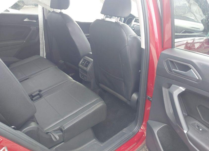 Photo 8 of 2020 Volkswagen Tiguan 2.0T SE/2.0T SE R-LINE BLACK/2.0T SEL (VIN 3VV3B7AX5LM046261)