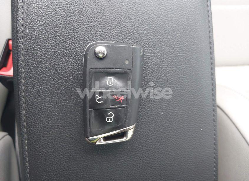 Photo 11 of 2020 Volkswagen Tiguan 2.0T SE/2.0T SE R-LINE BLACK/2.0T SEL (VIN 3VV3B7AX5LM088722)