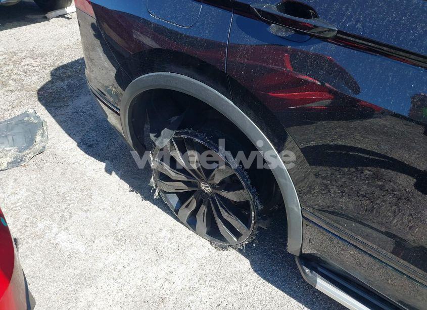 Photo 17 of 2020 Volkswagen Tiguan 2.0T SE/2.0T SE R-LINE BLACK/2.0T SEL (VIN 3VV3B7AX5LM088722)