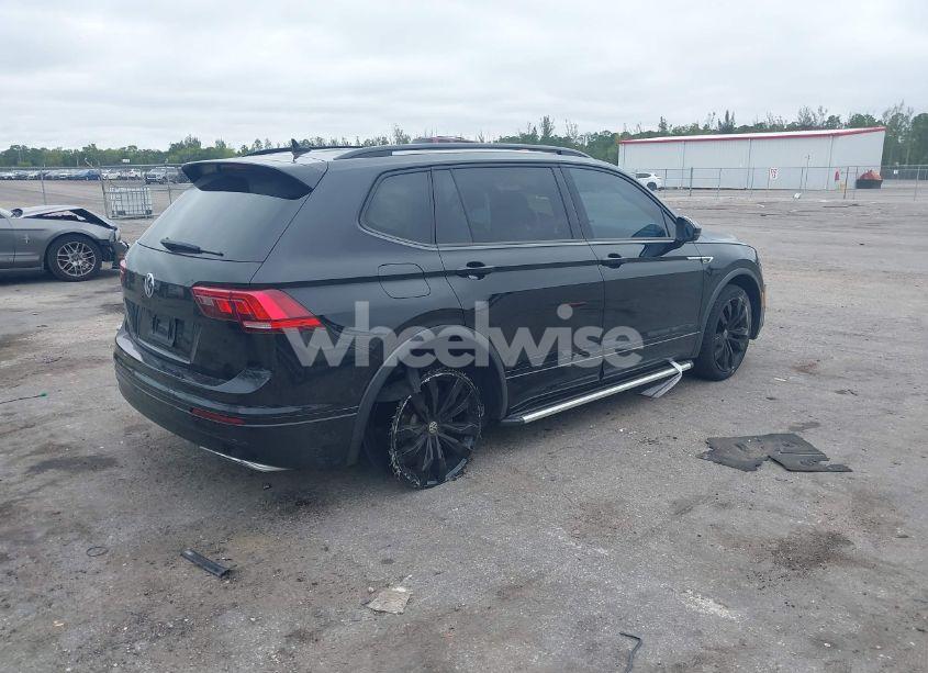 Photo 4 of 2020 Volkswagen Tiguan 2.0T SE/2.0T SE R-LINE BLACK/2.0T SEL (VIN 3VV3B7AX5LM088722)