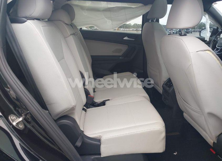 Photo 8 of 2020 Volkswagen Tiguan 2.0T SE/2.0T SE R-LINE BLACK/2.0T SEL (VIN 3VV3B7AX5LM088722)