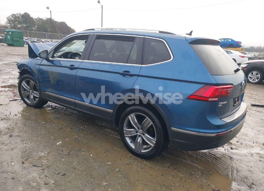 Photo 3 of 2020 Volkswagen Tiguan 2.0T SE/2.0T SE R-LINE BLACK/2.0T SEL (VIN 3VV3B7AX5LM176136)