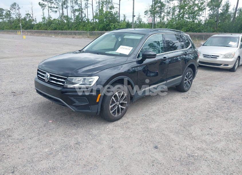 Photo 2 of 2021 Volkswagen Tiguan 2.0T SE/2.0T SE R-LINE BLACK/2.0T SEL (VIN 3VV3B7AX5MM022012)