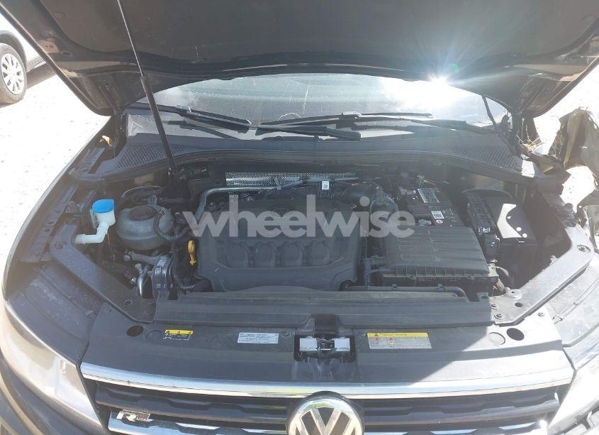 Photo 10 of 2021 Volkswagen Tiguan 2.0T SE/2.0T SE R-LINE BLACK/2.0T SEL (VIN 3VV3B7AX5MM027369)
