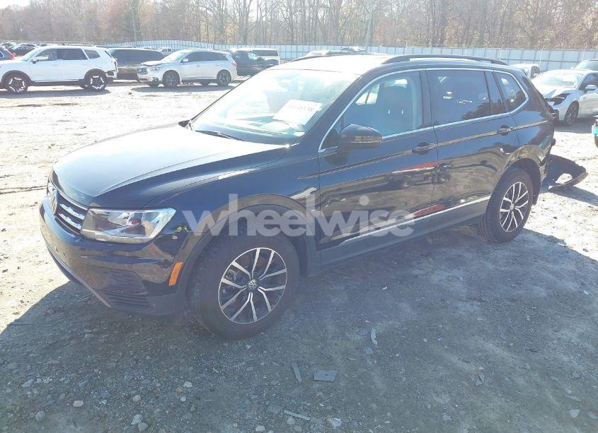 Photo 2 of 2021 Volkswagen Tiguan 2.0T SE/2.0T SE R-LINE BLACK/2.0T SEL (VIN 3VV3B7AX5MM041515)