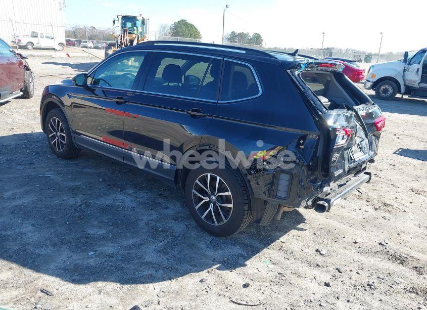 Photo 3 of 2021 Volkswagen Tiguan 2.0T SE/2.0T SE R-LINE BLACK/2.0T SEL (VIN 3VV3B7AX5MM041515)