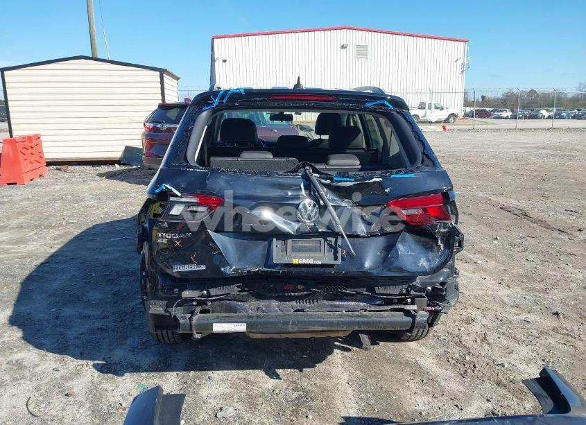 Photo 6 of 2021 Volkswagen Tiguan 2.0T SE/2.0T SE R-LINE BLACK/2.0T SEL (VIN 3VV3B7AX5MM041515)