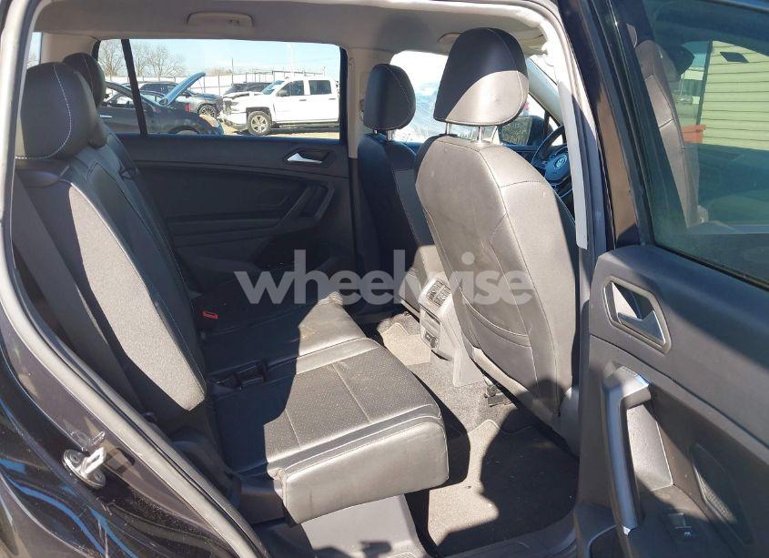 Photo 8 of 2021 Volkswagen Tiguan 2.0T SE/2.0T SE R-LINE BLACK/2.0T SEL (VIN 3VV3B7AX5MM041515)