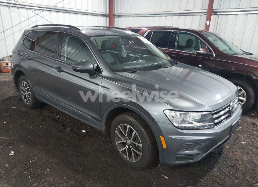 2021 Volkswagen Tiguan 2.0T SE/2.0T SE R-LINE BLACK/2.0T SEL (VIN 3VV3B7AX5MM053678) main photo