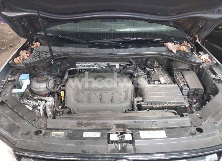 Photo 10 of 2021 Volkswagen Tiguan 2.0T SE/2.0T SE R-LINE BLACK/2.0T SEL (VIN 3VV3B7AX5MM053678)
