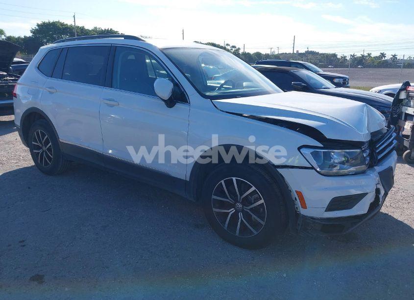 2021 Volkswagen Tiguan 2.0T SE/2.0T SE R-LINE BLACK/2.0T SEL (VIN 3VV3B7AX5MM080587) main photo