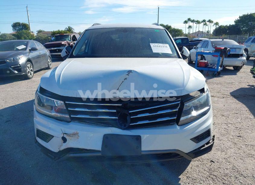 Photo 12 of 2021 Volkswagen Tiguan 2.0T SE/2.0T SE R-LINE BLACK/2.0T SEL (VIN 3VV3B7AX5MM080587)