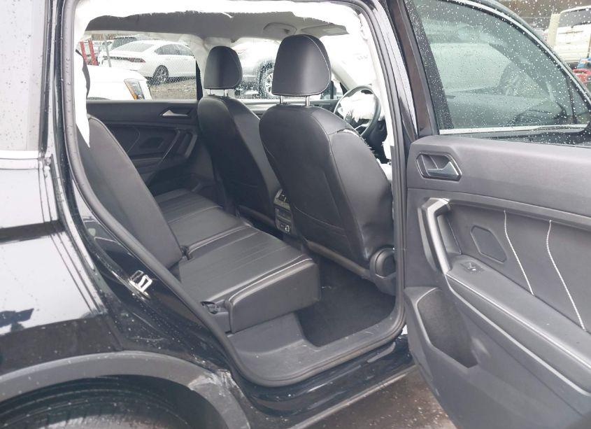 Photo 8 of 2023 Volkswagen Tiguan 2.0T SE (VIN 3VV3B7AX5PM112457)