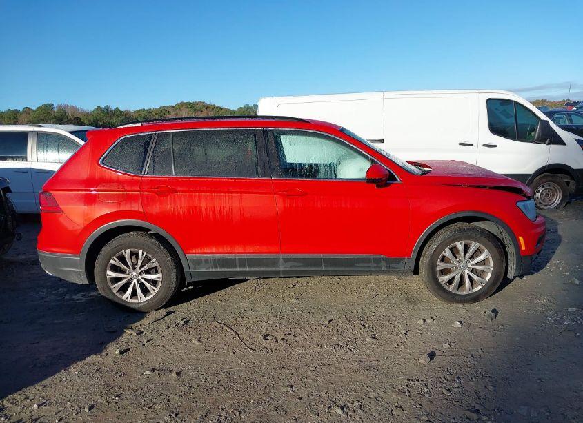 Photo 13 of 2018 Volkswagen Tiguan 2.0T SE/2.0T SEL (VIN 3VV3B7AX6JM021172)